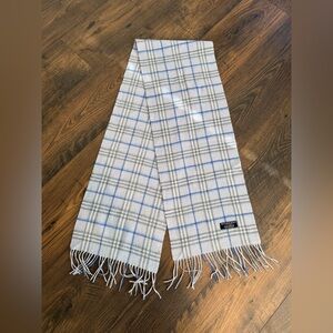 Vintage Burberry London Blue Gray Plaid Lambswool Scarf
